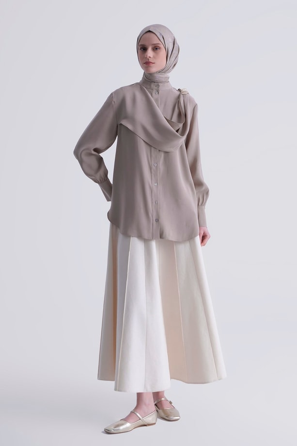 Broş Detaylı Tunik Vizon