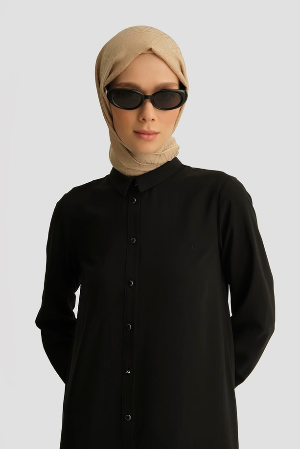 A Logolu Tunik Siyah