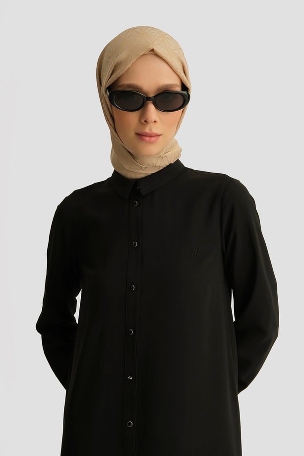 A Logolu Tunik Siyah