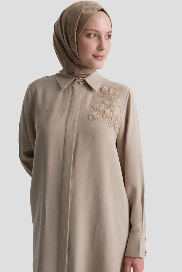Aplike Detaylı Tunik Bej 