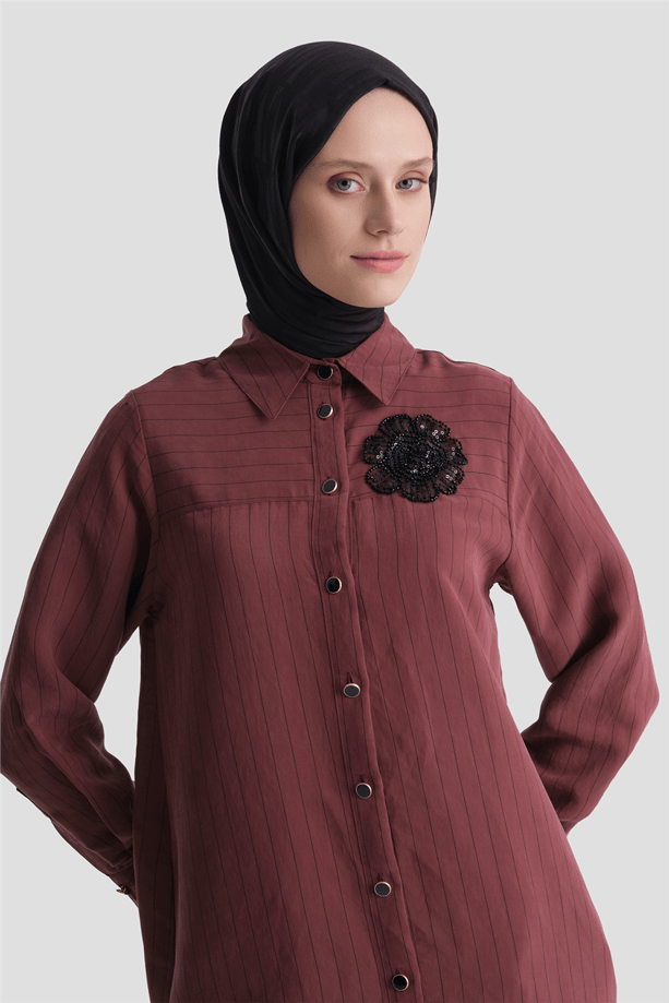Broş Detaylı Tunik Bordo