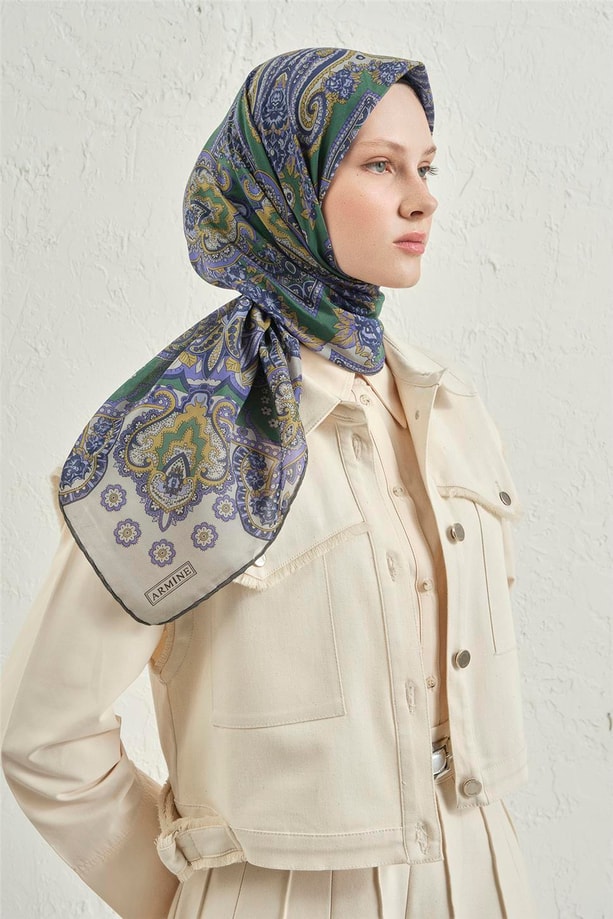 Armine Çiçek Eşarp 48 49