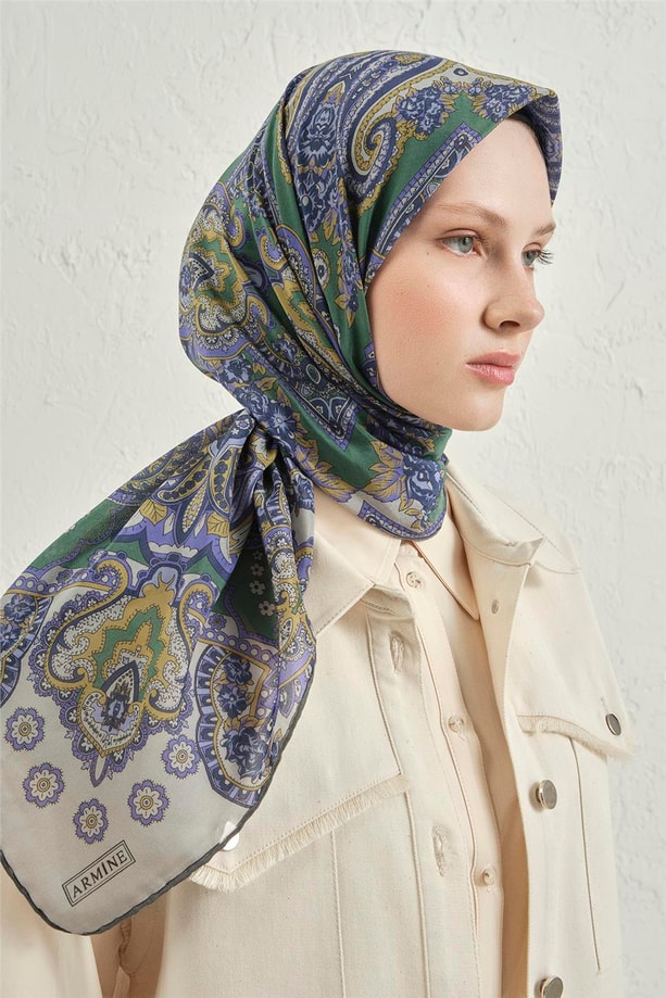Armine Çiçek Eşarp 48 49