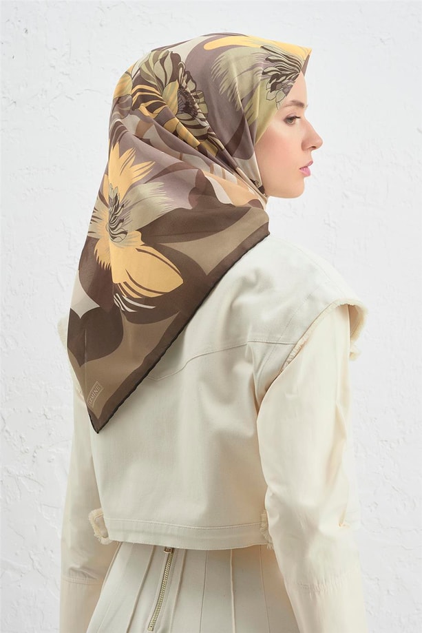 Armine Etro Eşarp 32 41