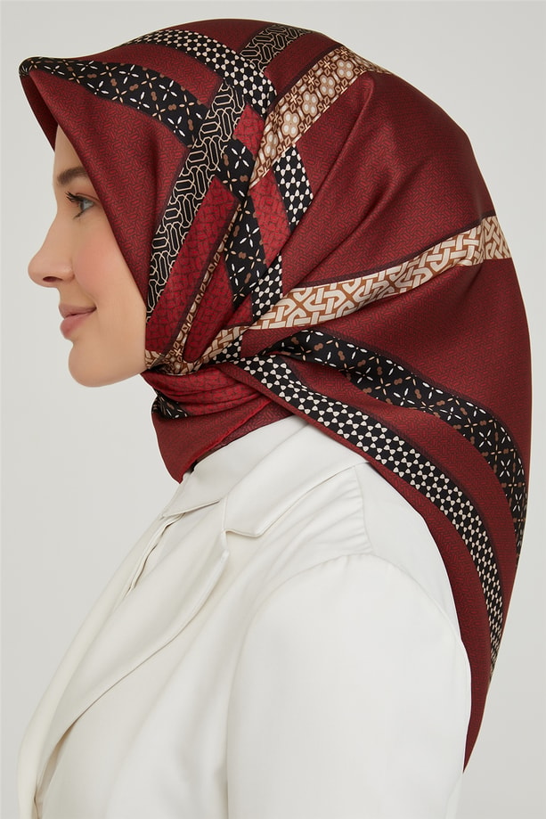 Armine Sura İpek Eşarp 21Ka8603 11