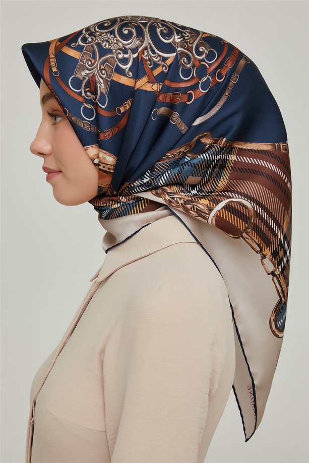 Armine Sura İpek Eşarp 21Ka8607 32