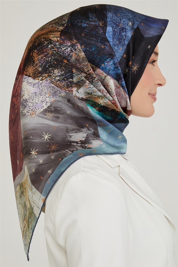 Armine Sura İpek Eşarp 21Ka8608 32