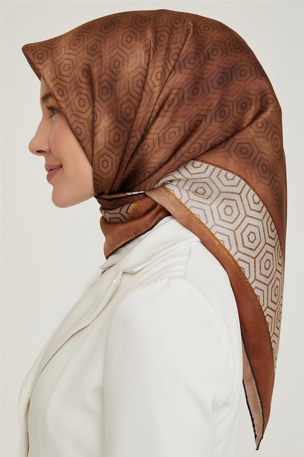 Armine Sura İpek Eşarp 21Ka8614 34