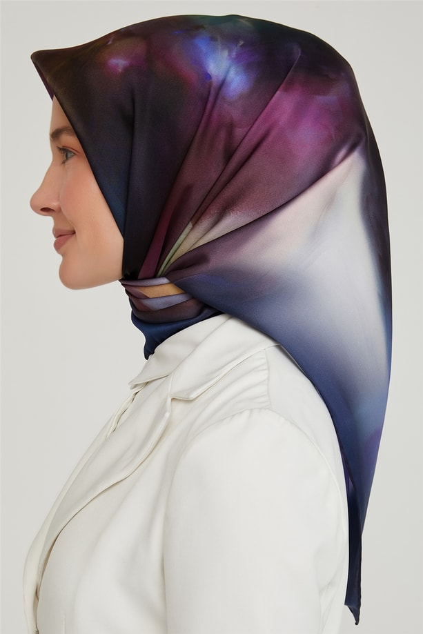 Armine Sura İpek Eşarp 21Ka8627 08
