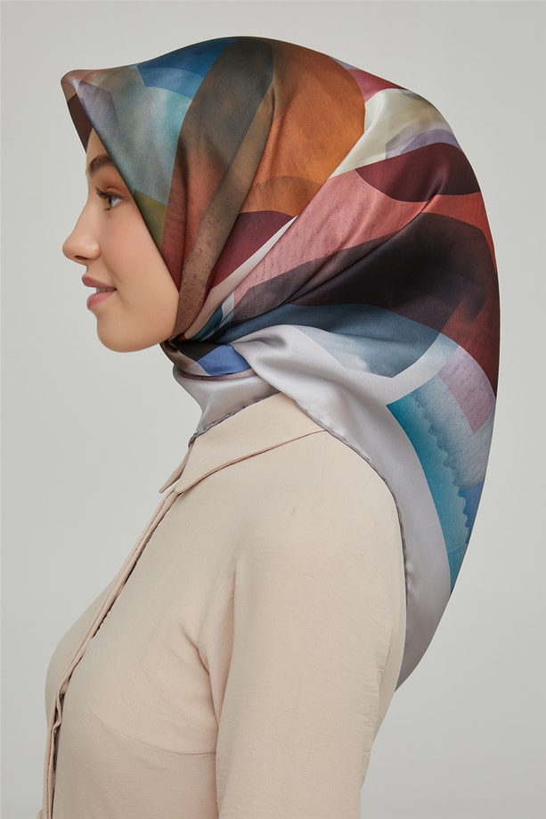 Armine Sura İpek Eşarp 21Ka8628 34