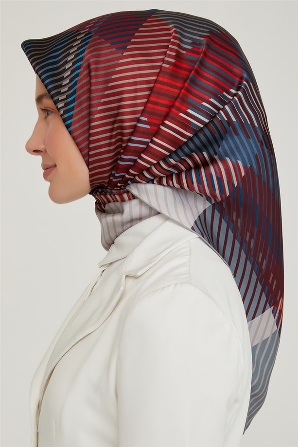 Armine Sura İpek Eşarp 21Ka8635 39