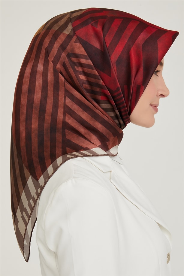 Armine Sura İpek Eşarp 21Ka8642 08