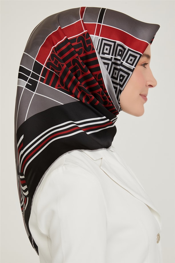 Armine Sura İpek Eşarp 21Ka8647 36