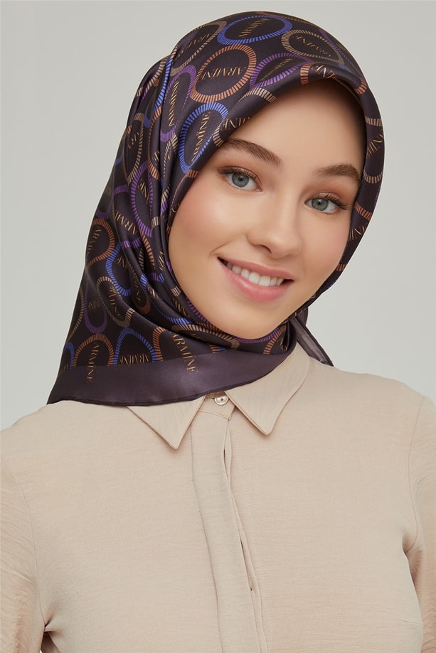 Armine Sura İpek Eşarp 21Ka8649 04