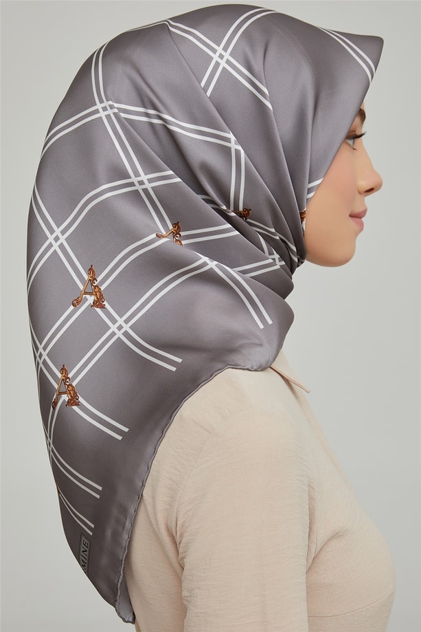 Armine Sura İpek Eşarp 21Ka8656 03