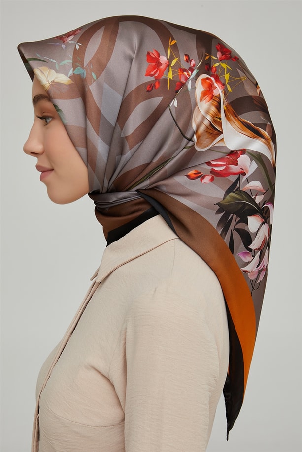 Armine Sura İpek Eşarp 21Ka8666 42
