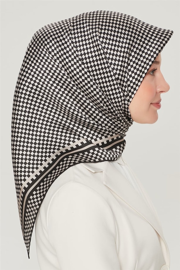 Armine Sura İpek Eşarp 21Y8560 03