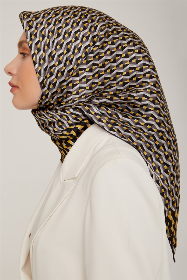 Armine Sura İpek Eşarp 22Ka8812 02