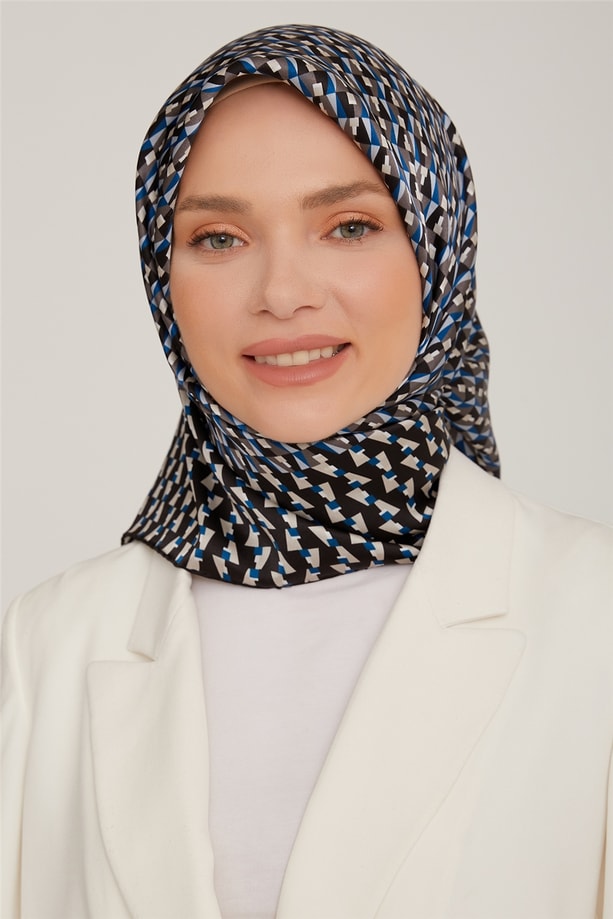Armine Sura İpek Eşarp 22Ka8812 53