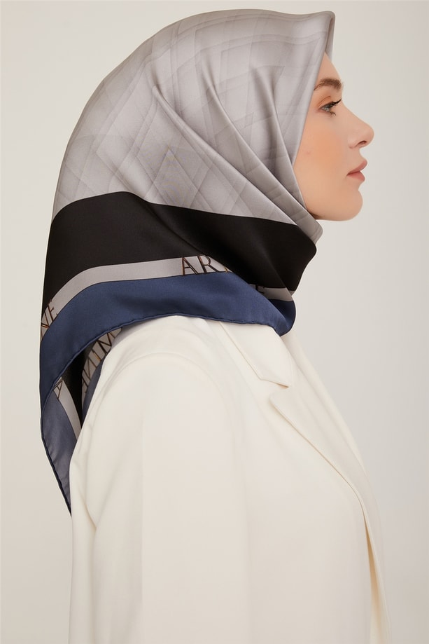 Armine Sura İpek Eşarp 22Ka8813 03