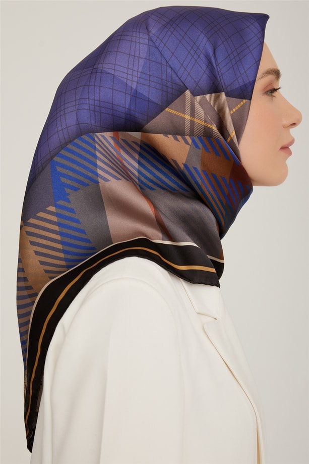 Armine Sura İpek Eşarp 22Ka8819 31