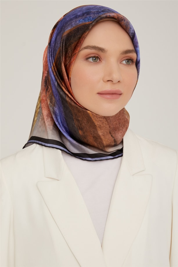 Armine Sura İpek Eşarp 22Ka8820 07