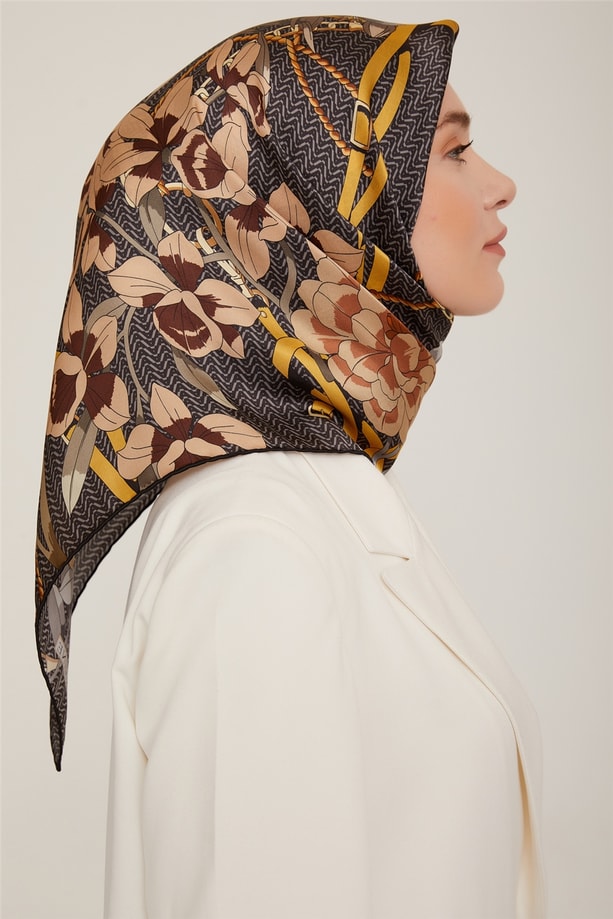 Armine Sura İpek Eşarp 22Ka8827 32