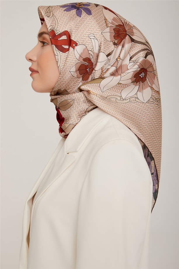Armine Sura İpek Eşarp 22Ka8827 51