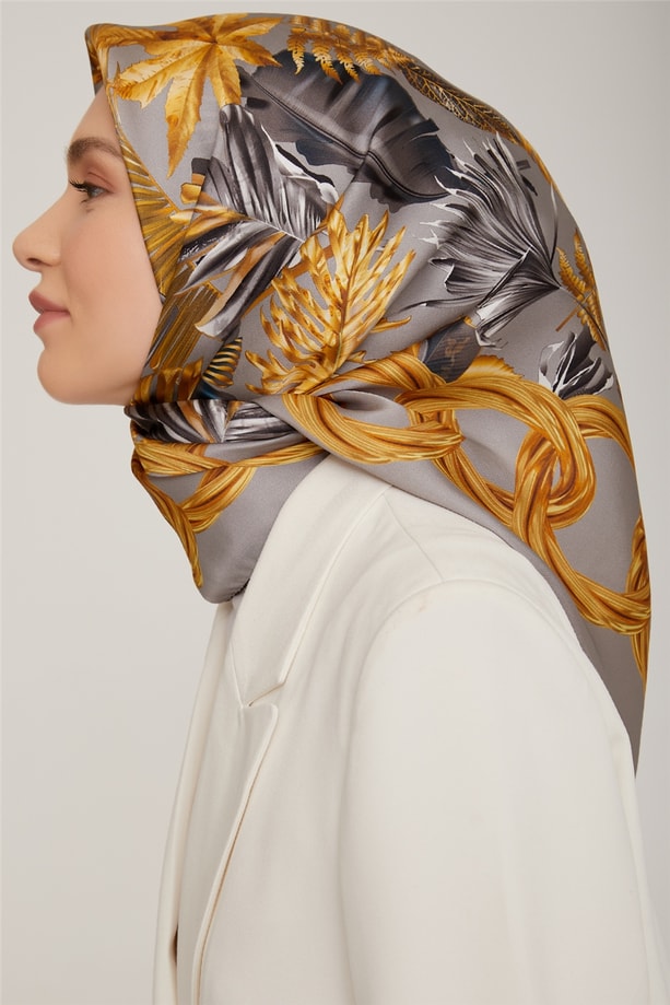 Armine Sura İpek Eşarp 22Ka8842 02