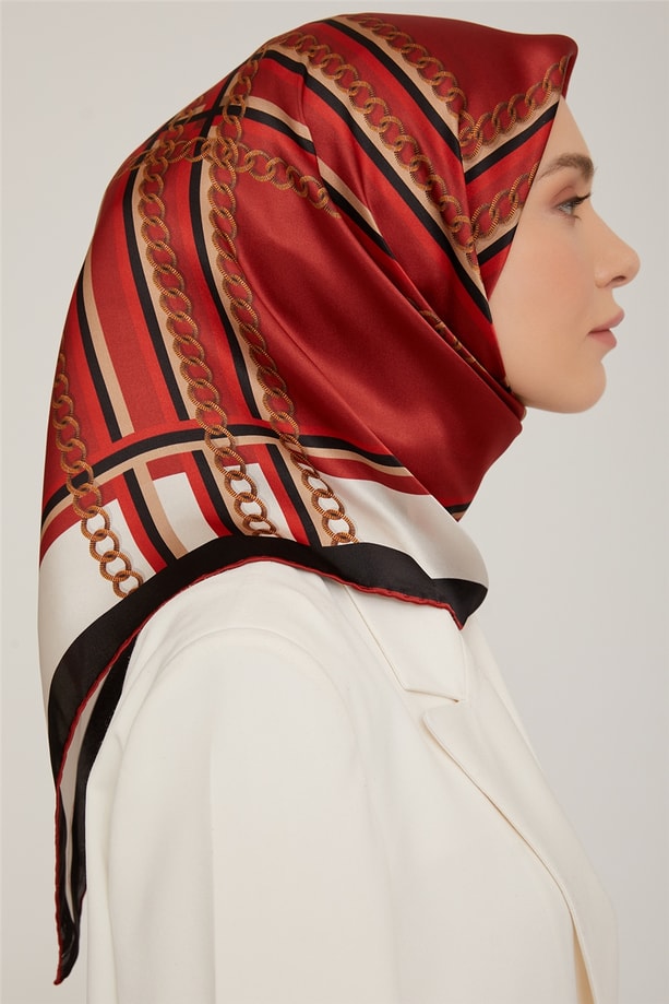 Armine Sura İpek Eşarp 22Ka8845 01
