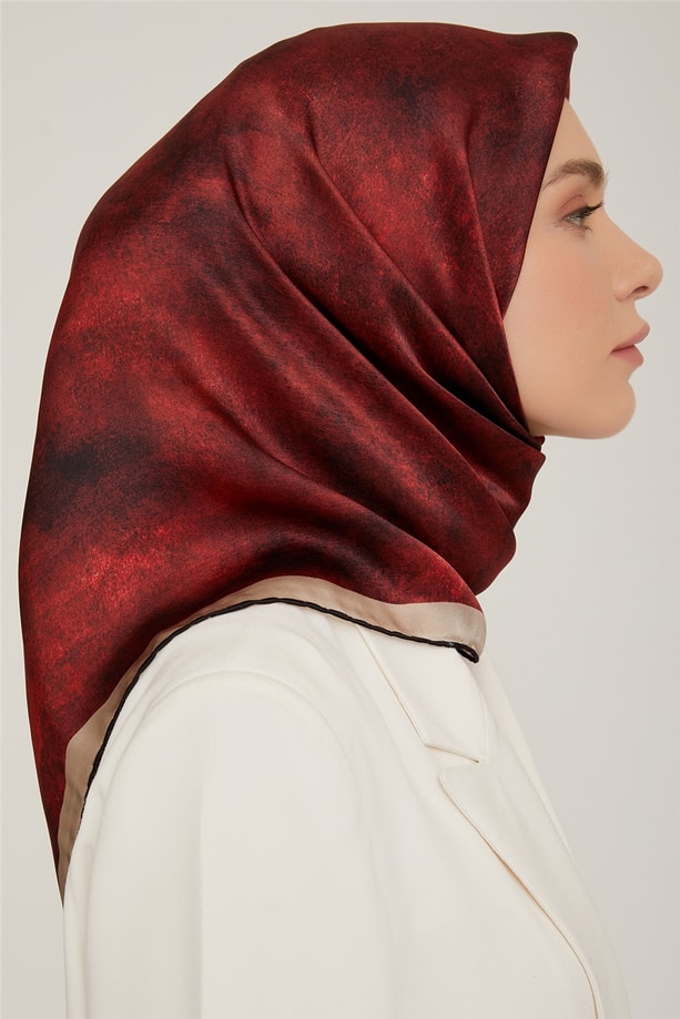 Armine Sura İpek Eşarp 22Ka8849 02
