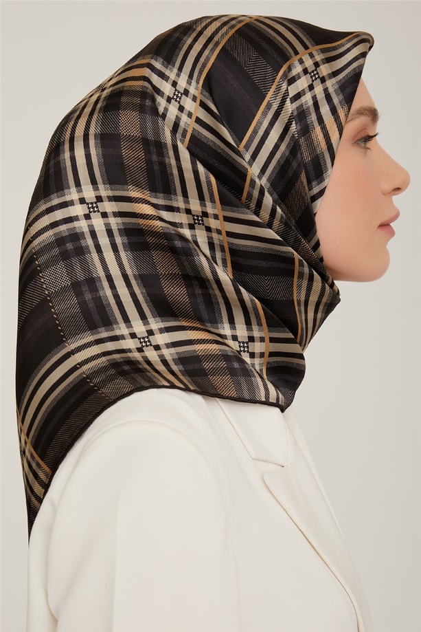 Armine Sura İpek Eşarp 22Ka8852 54
