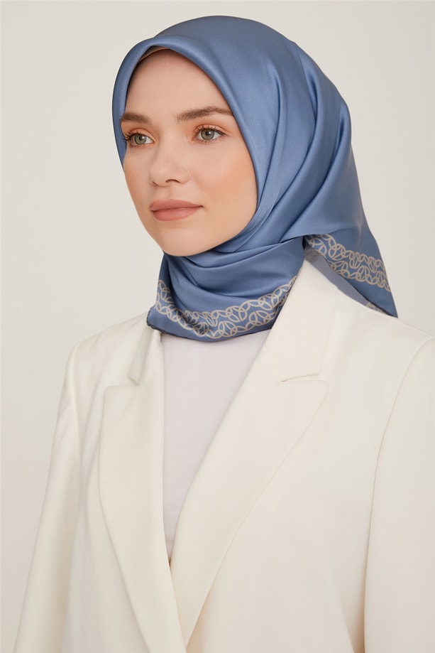 Armine Sura İpek Eşarp 22Ka8855 33