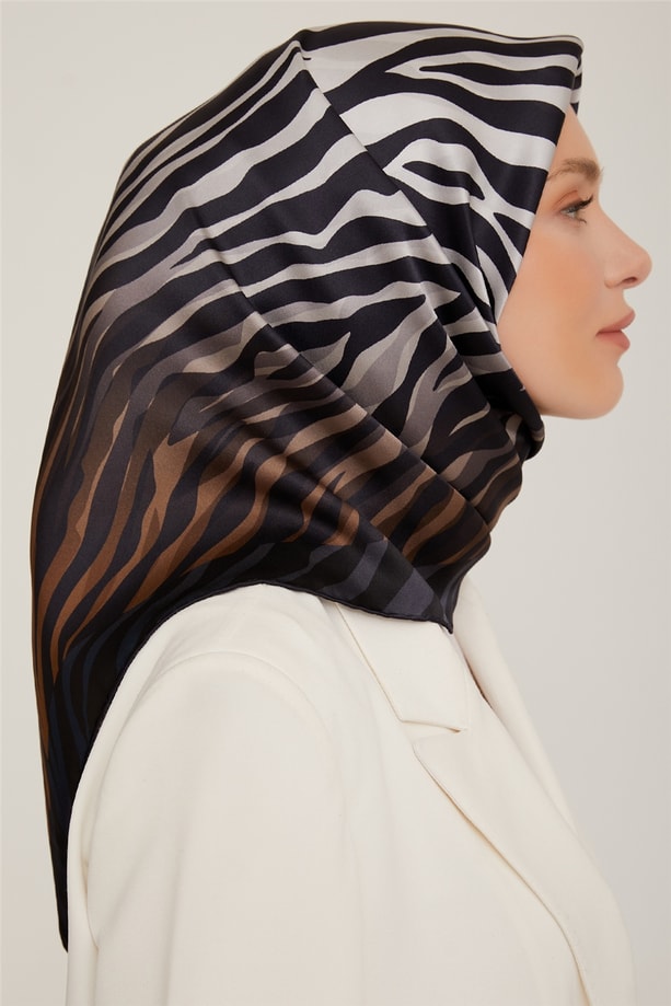 Armine Sura İpek Eşarp 22Ka8856 23