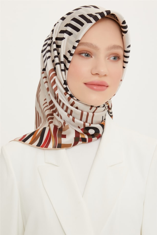 Armine Sura İpek Eşarp 22Ya8712 37