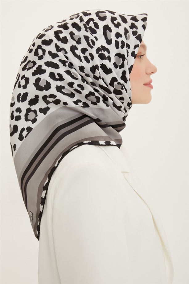Armine Sura İpek Eşarp 22Ya8728 54