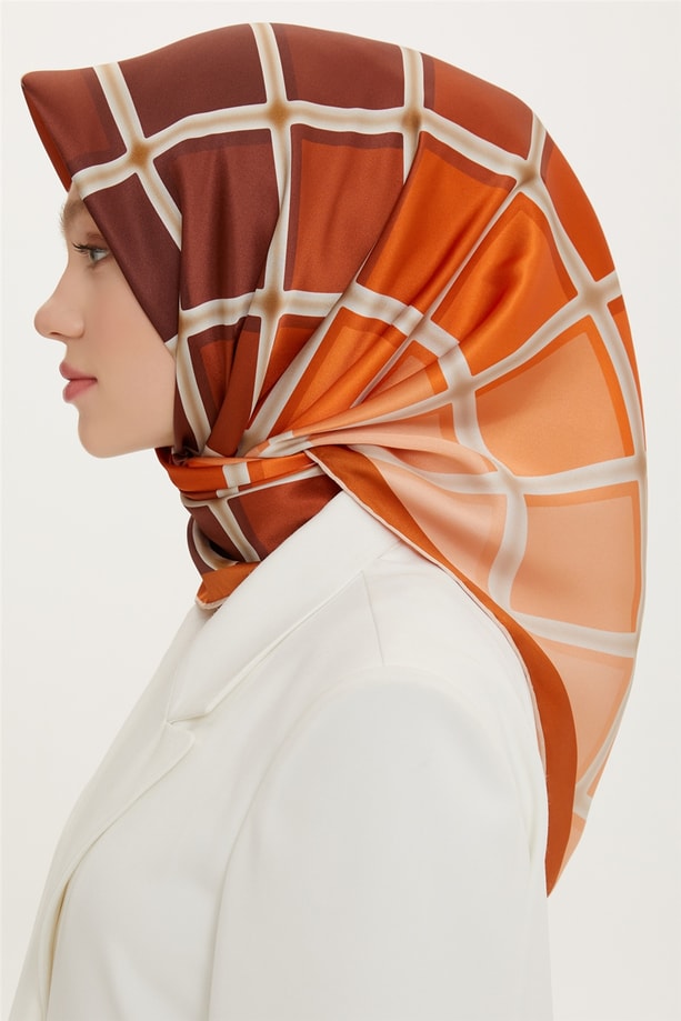 Armine Sura İpek Eşarp 22Ya8738 07