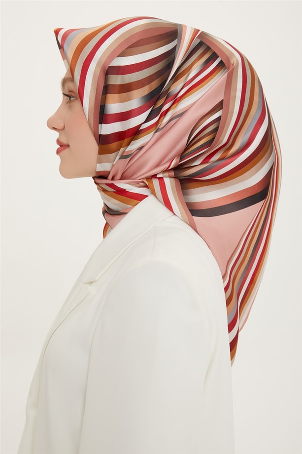 Armine Sura İpek Eşarp 22Ya8743 07