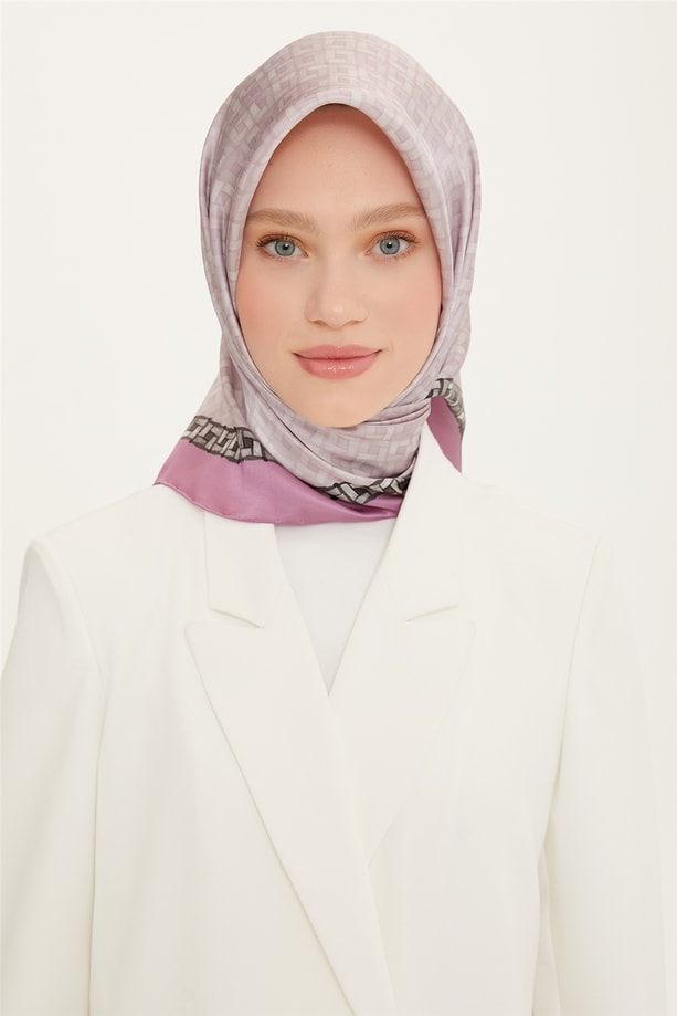 Armine Sura İpek Eşarp 22Ya8758 38