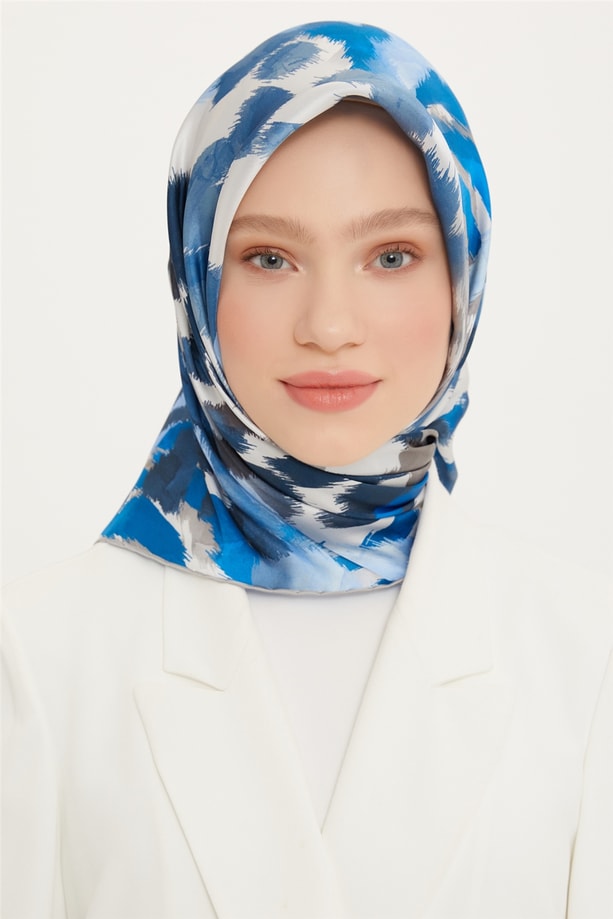 Armine Sura İpek Eşarp 22Ya8759 05