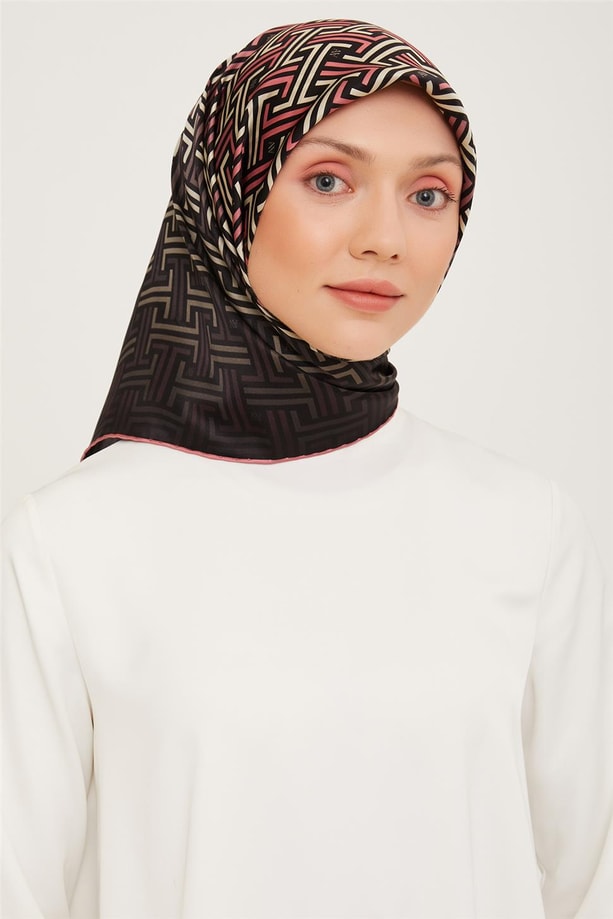 Armine Sura İpek Eşarp 23Ka9011 08