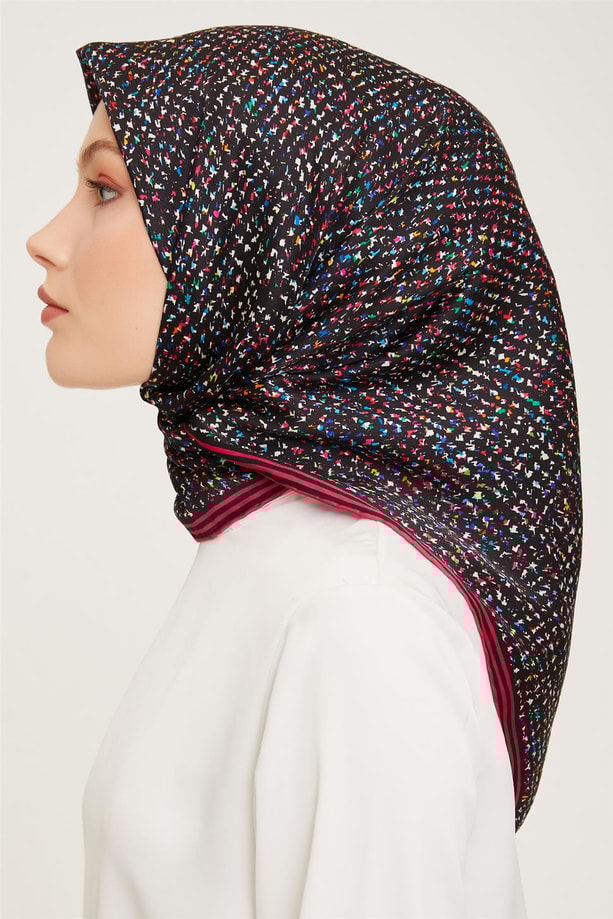 Armine Sura İpek Eşarp 23Ka9013 08