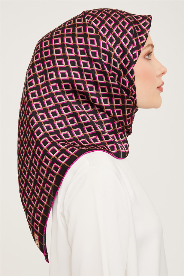 Armine Sura İpek Eşarp 23Ka9016 03