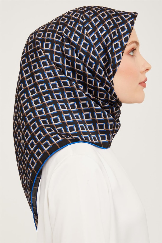 Armine Sura İpek Eşarp 23Ka9016 04