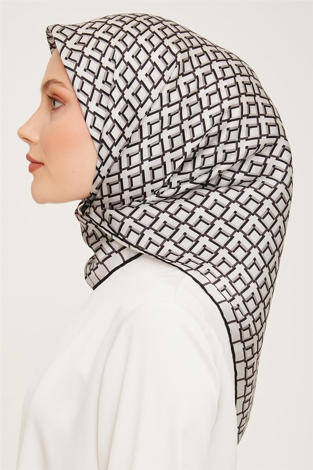 Armine Sura İpek Eşarp 23Ka9016 06