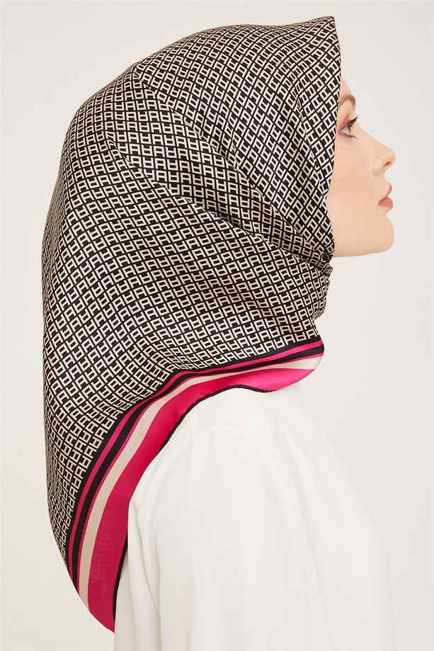 Armine Sura İpek Eşarp 23Ka9026 36