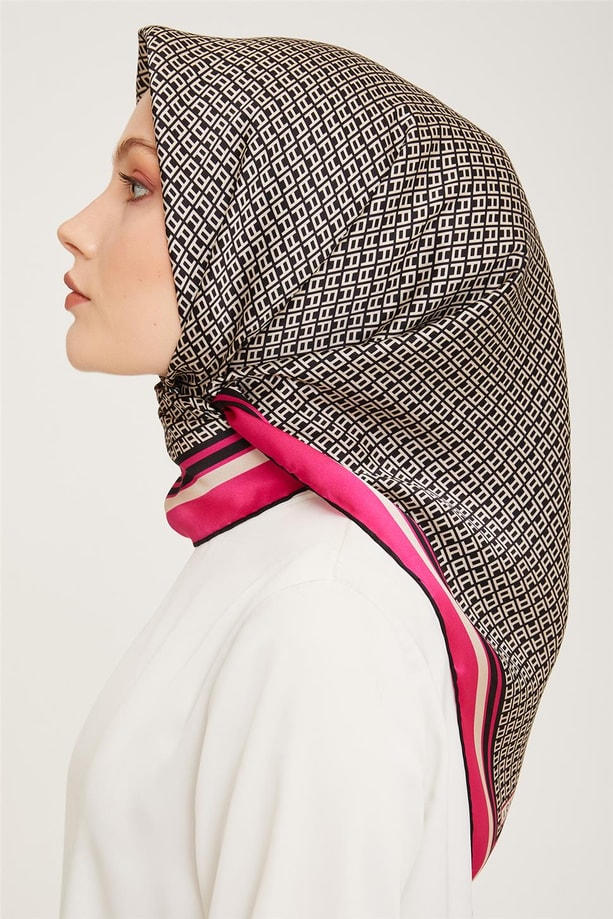 Armine Sura İpek Eşarp 23Ka9026 36