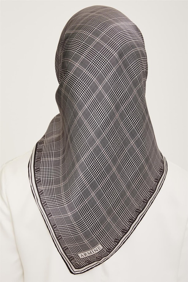 Armine Sura İpek Eşarp 23Ka9029 05