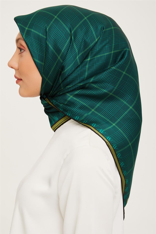 Armine Sura İpek Eşarp 23Ka9029 10