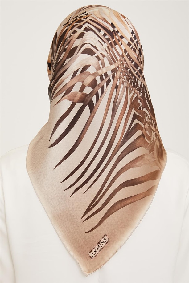 Armine Sura İpek Eşarp 23Ka9038 04